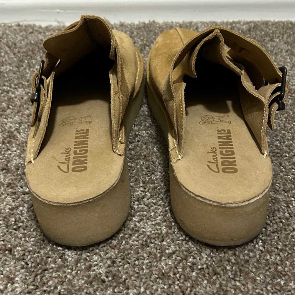 EUC Clarks Originals suede sliders Trek Wedge Mule - Picture 6 of 11